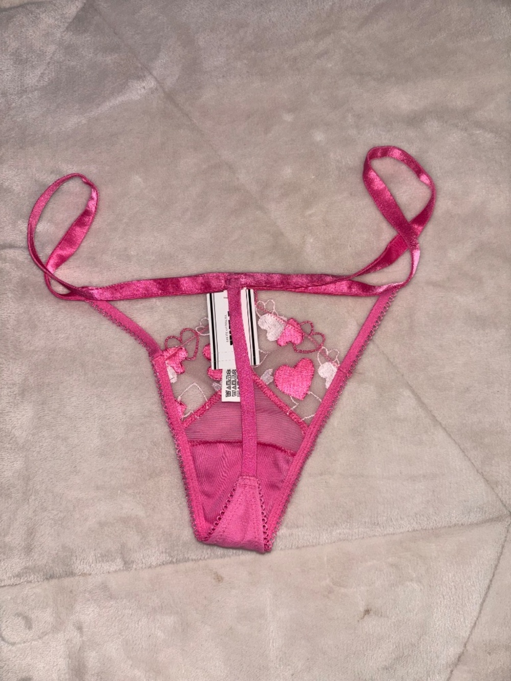 PINK V-string - Picture 3 of 4